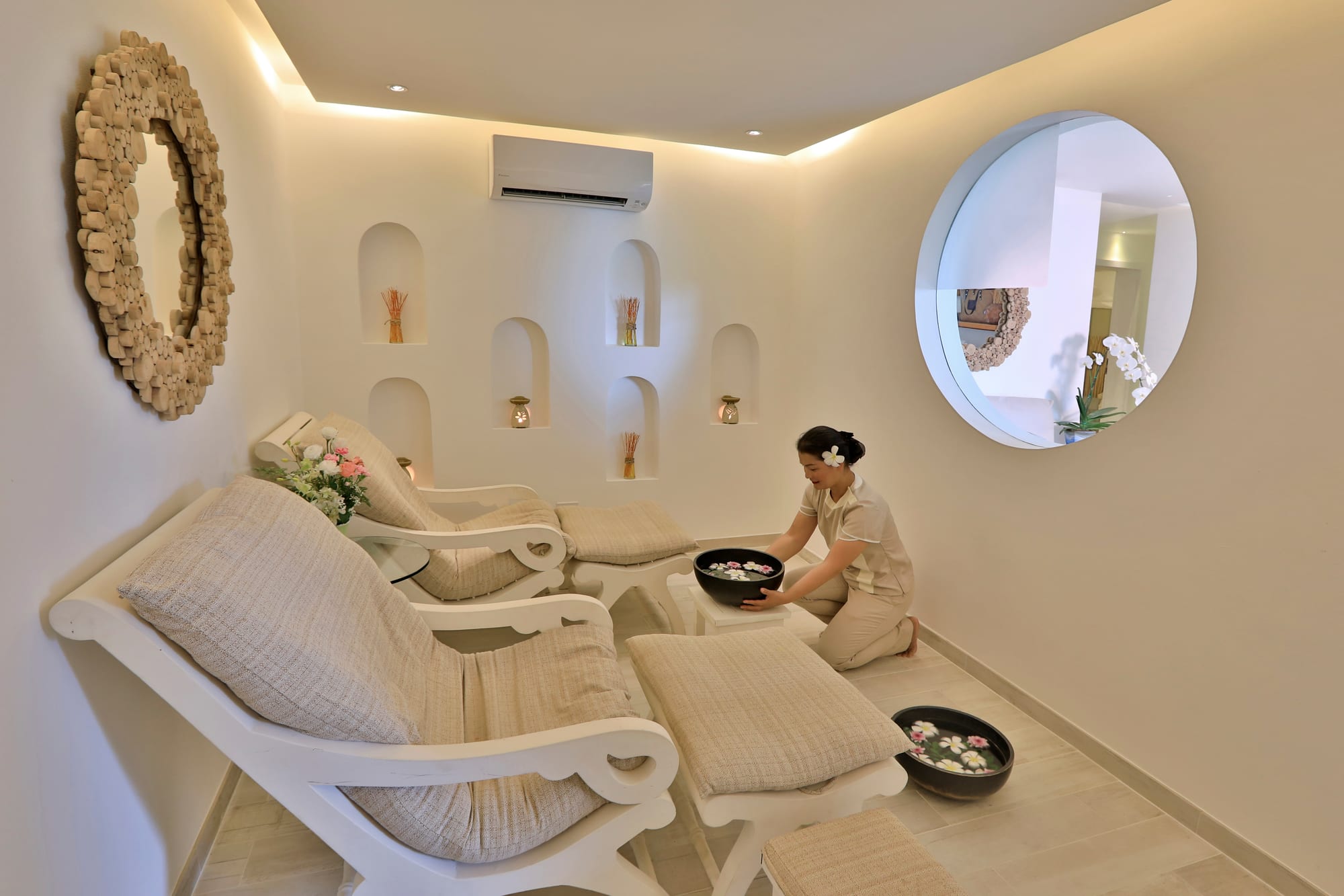 Spa relaxation lounge